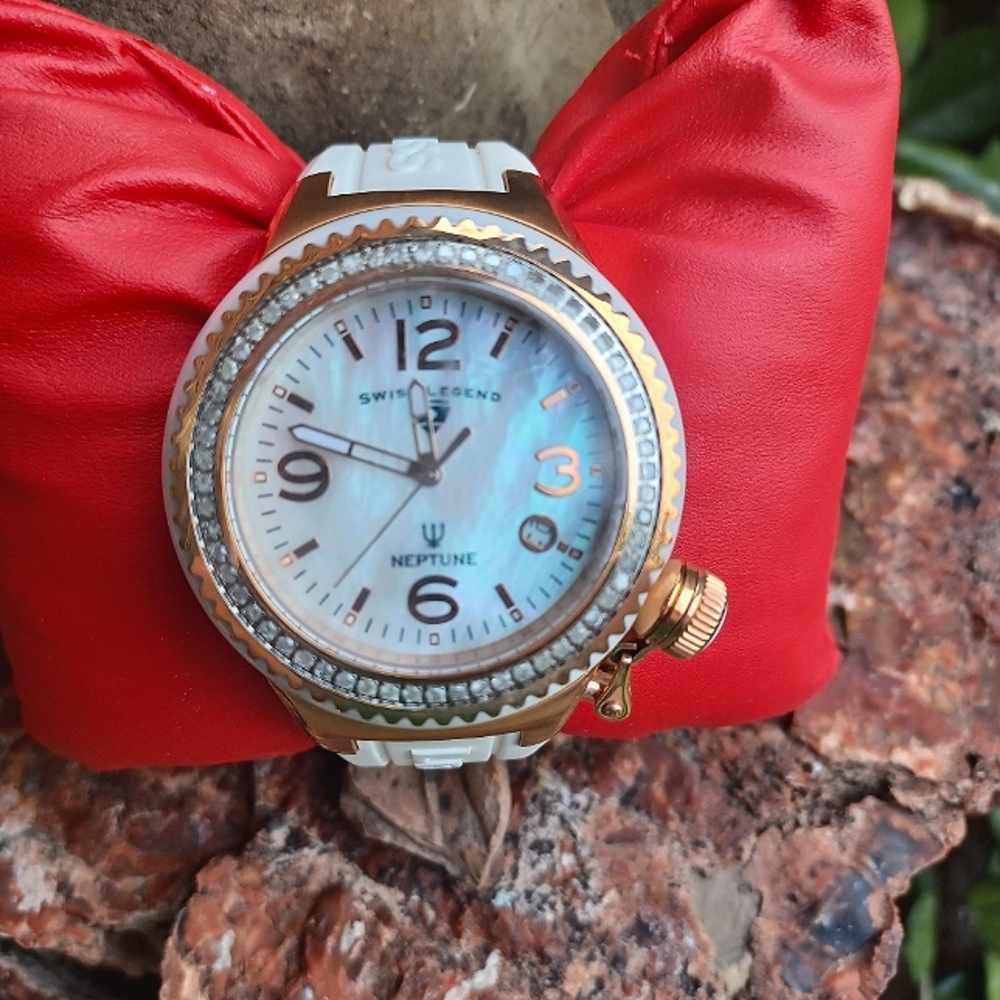 SWISS LEGEND DIAMOND NEPTUNE VINTAGE RARE  ROSE GOLD WATCH NWT